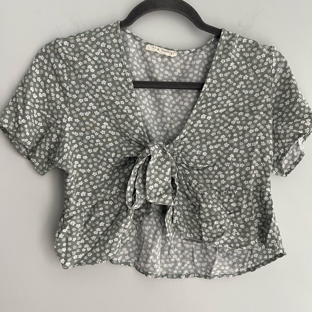 La Hearts Floral Tie-Front Crop Top - Green and White
